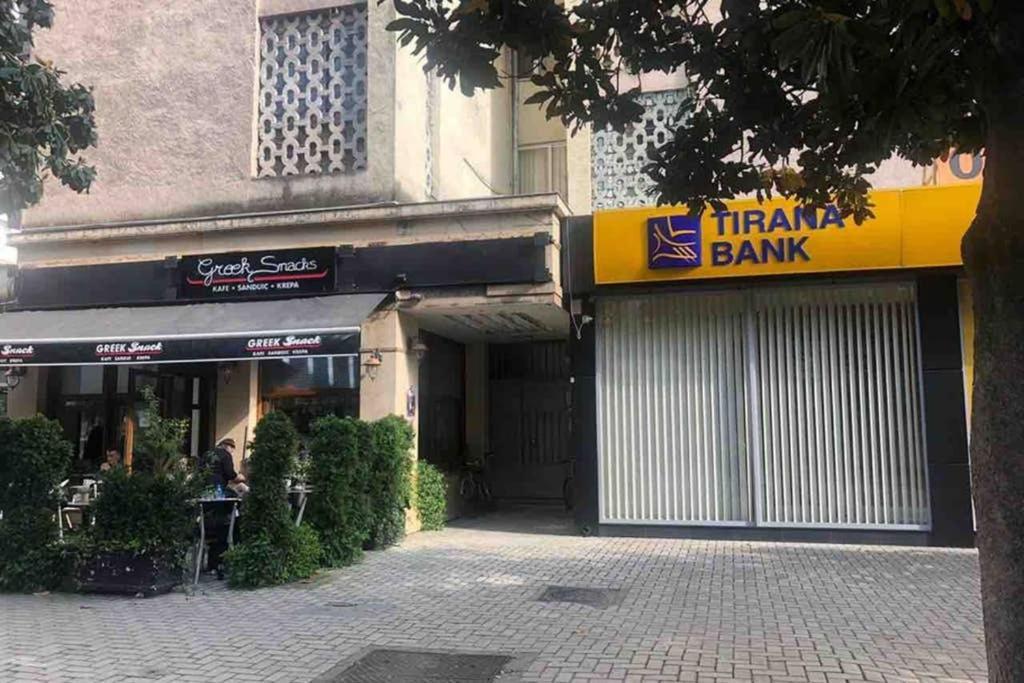 Lina -Tia Lovely New Bazaar Apartment Тирана Экстерьер фото